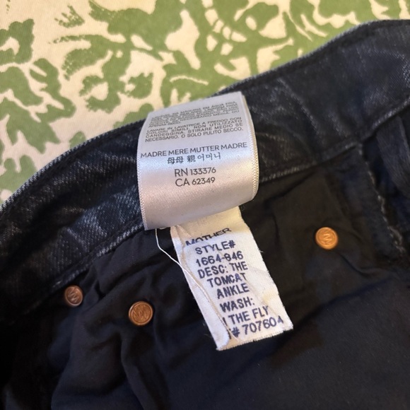 Mother Tomcat Ankle Jeans, 30, color On the Fly or grey, high rise - Picture 6 of 7